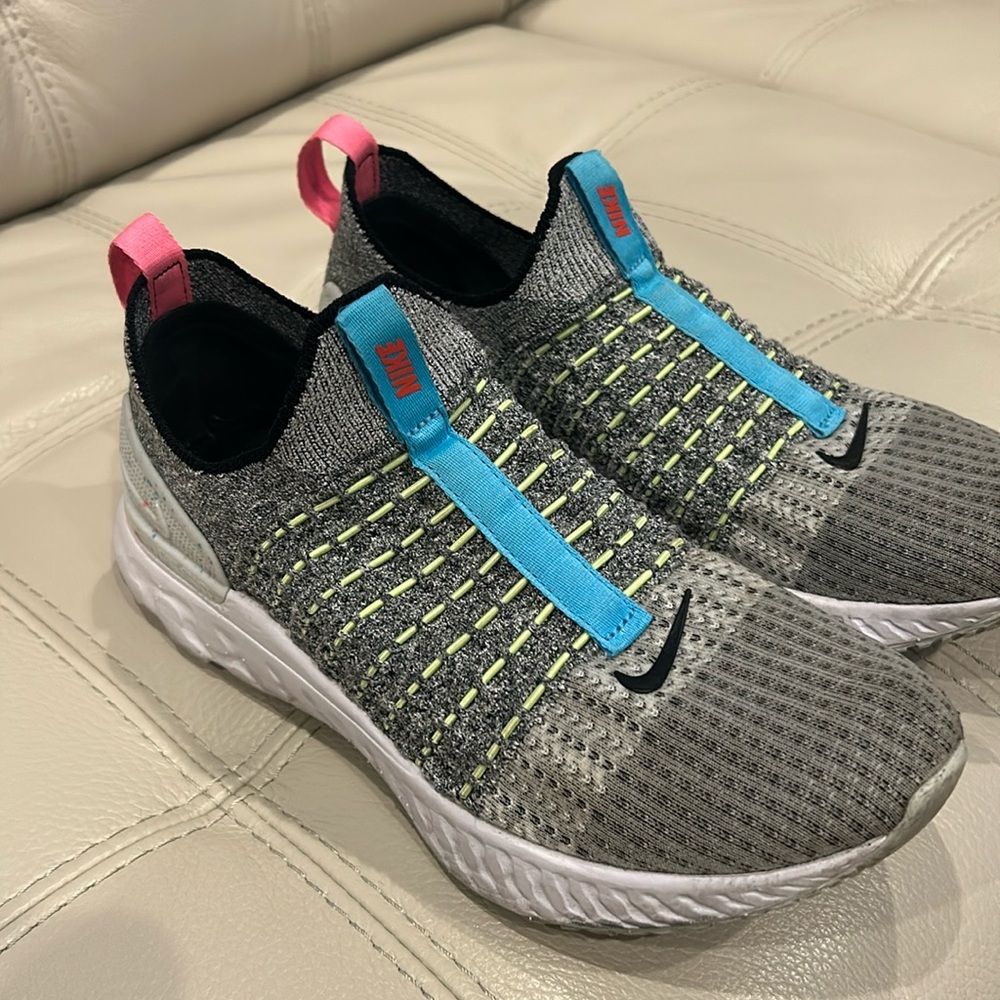 Nike Phantom Gray with Neon detail